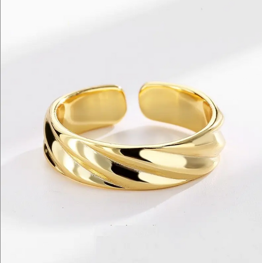 Adjustable Filed Edge Style Ring